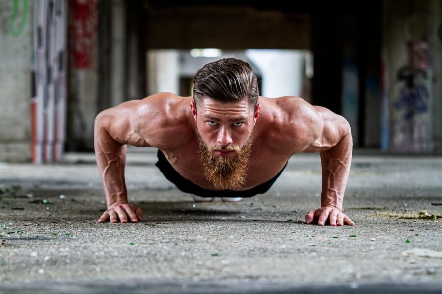 veja os 10 passos para ter um corpo forte com calistenia