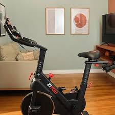 bicicleta ergométrica spinning Ziyou ZU150-S com Bluetooth e app Zwift